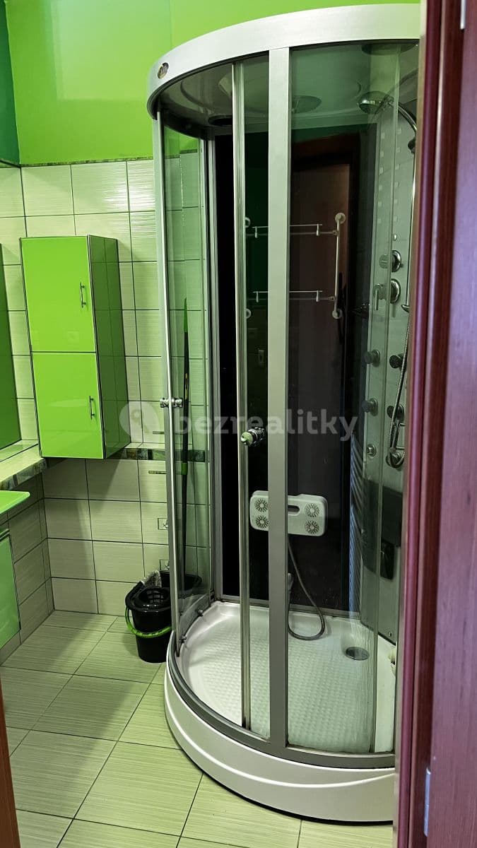 Prenájom bytu 1-izbový 38 m², Lužná, Petržalka, Bratislavský kraj Prenájom bytu 1-izbový 38 m², Lužná, Petržalka, Bratislavský kraj