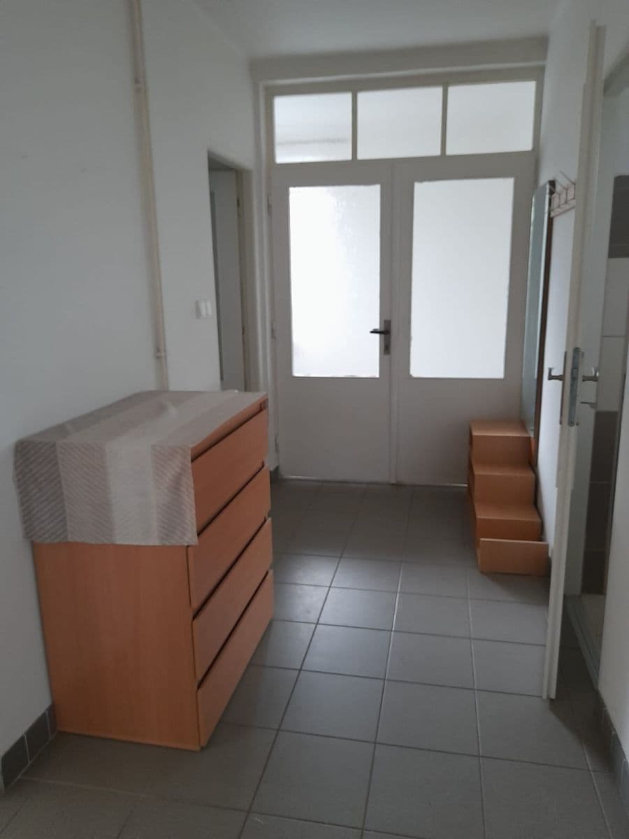 Prenájom bytu 3-izbový 100 m², V Paloukách, Zruč nad Sázavou, Středočeský kraj Prenájom bytu 3-izbový 100 m², V Paloukách, Zruč nad Sázavou, Středočeský kraj