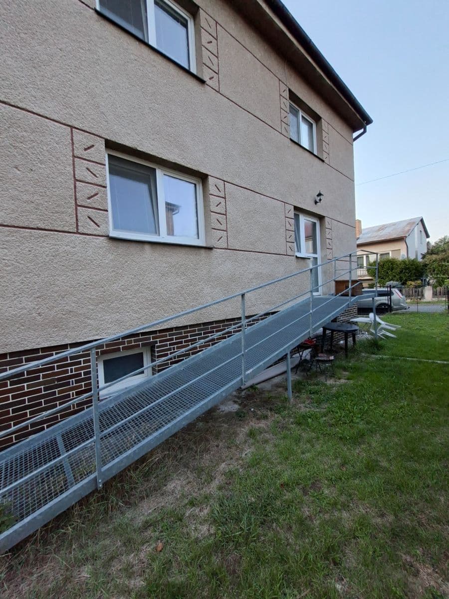 Prenájom bytu 3-izbový 100 m², V Paloukách, Zruč nad Sázavou, Středočeský kraj Prenájom bytu 3-izbový 100 m², V Paloukách, Zruč nad Sázavou, Středočeský kraj