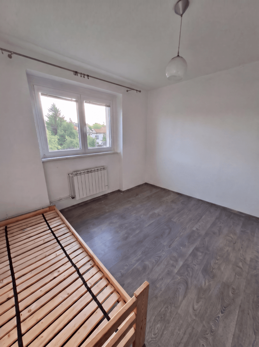 Prenájom bytu 3-izbový 100 m², V Paloukách, Zruč nad Sázavou, Středočeský kraj Prenájom bytu 3-izbový 100 m², V Paloukách, Zruč nad Sázavou, Středočeský kraj