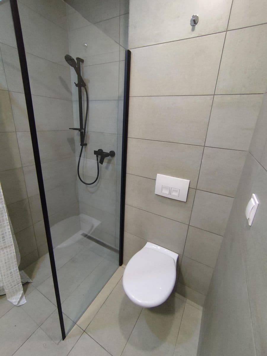 Prenájom bytu 1-izbový 30 m², Myslbekova, Brno, Jihomoravský kraj Prenájom bytu 1-izbový 30 m², Myslbekova, Brno, Jihomoravský kraj
