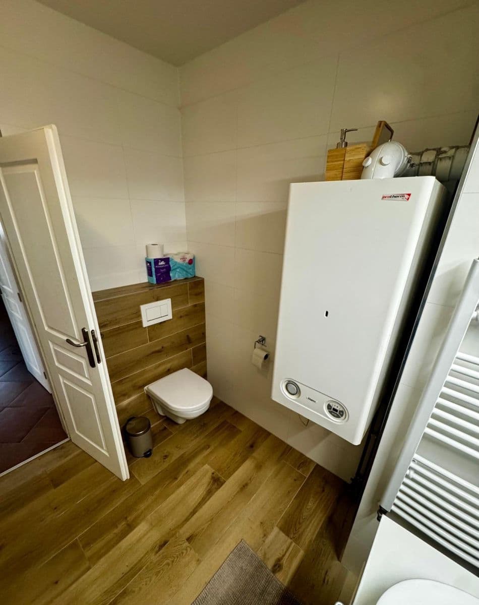 Prenájom bytu 3-izbový 65 m², Trojmezní, Šestajovice, Středočeský kraj Prenájom bytu 3-izbový 65 m², Trojmezní, Šestajovice, Středočeský kraj