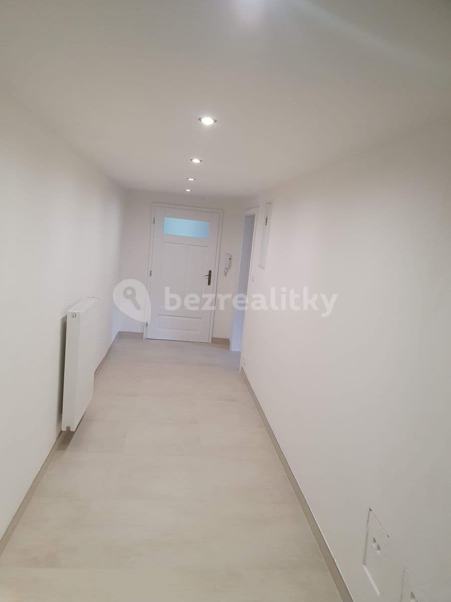Prenájom bytu 2-izbový 76 m², Vochovská, Plzeň, Plzeňský kraj Prenájom bytu 2-izbový 76 m², Vochovská, Plzeň, Plzeňský kraj