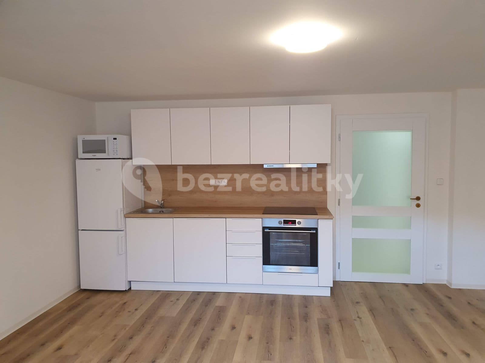 Prenájom bytu 2-izbový 76 m², Vochovská, Plzeň, Plzeňský kraj Prenájom bytu 2-izbový 76 m², Vochovská, Plzeň, Plzeňský kraj