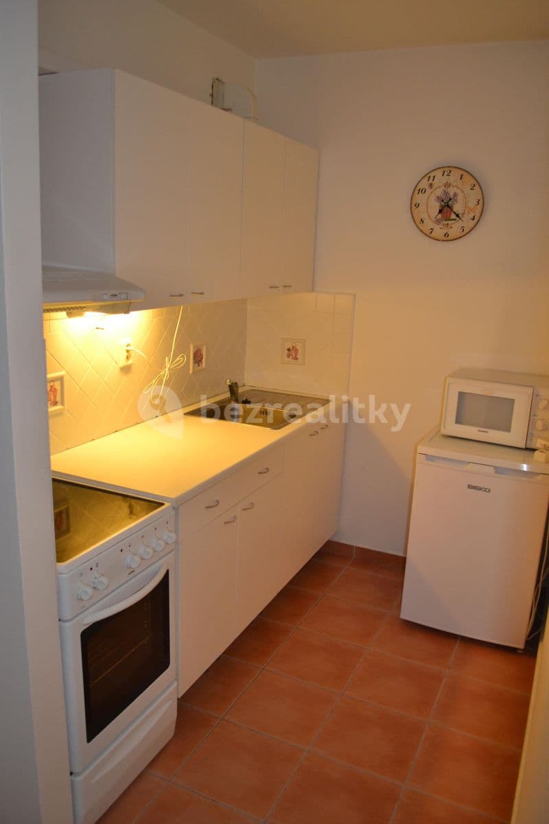 Prenájom bytu 1-izbový 41 m², Hnězdenská, Praha, Praha Prenájom bytu 1-izbový 41 m², Hnězdenská, Praha, Praha