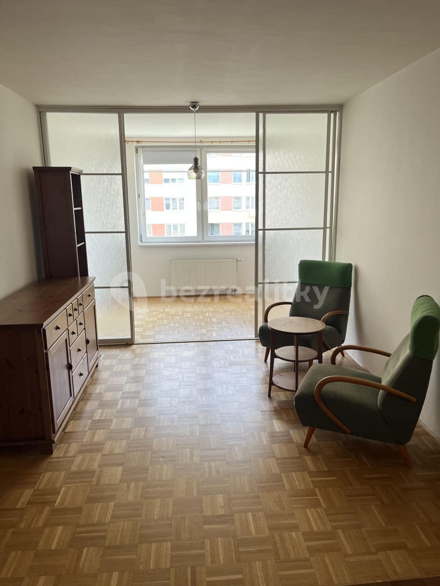 Prenájom bytu 1-izbový 41 m², Hnězdenská, Praha, Praha Prenájom bytu 1-izbový 41 m², Hnězdenská, Praha, Praha
