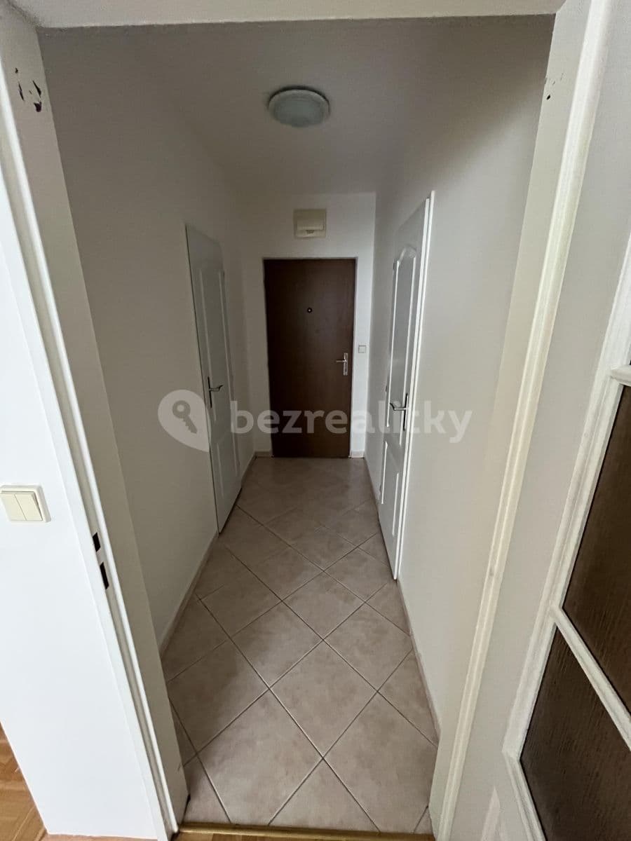 Prenájom bytu 1-izbový 41 m², Hnězdenská, Praha, Praha Prenájom bytu 1-izbový 41 m², Hnězdenská, Praha, Praha