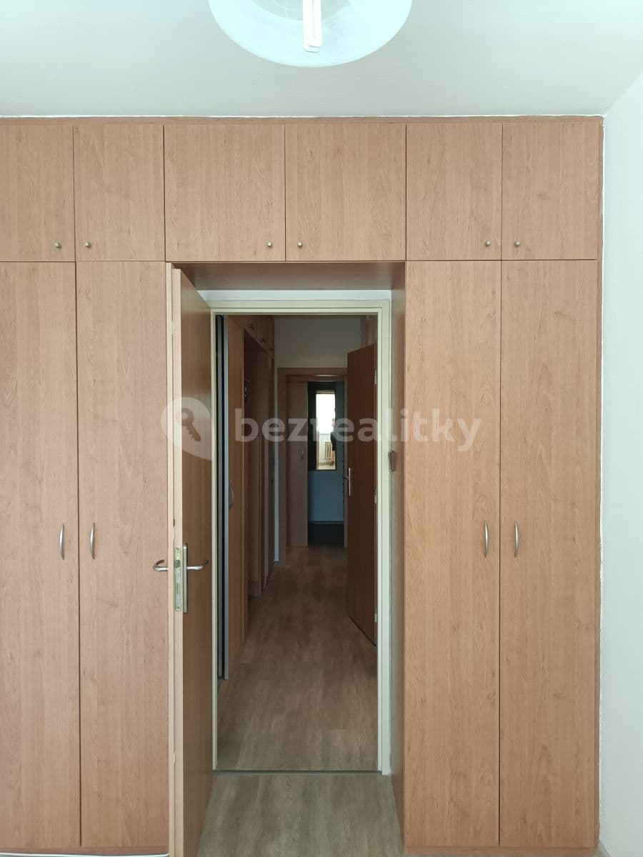 Prenájom bytu 3-izbový 55 m², Ostružinová, Praha, Praha Prenájom bytu 3-izbový 55 m², Ostružinová, Praha, Praha