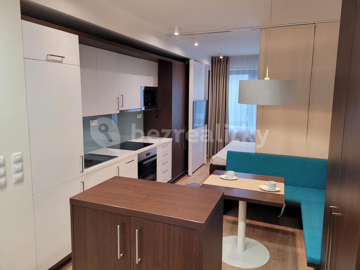 Prenájom bytu 1-izbový 31 m², Mukařovského, Praha, Praha Prenájom bytu 1-izbový 31 m², Mukařovského, Praha, Praha