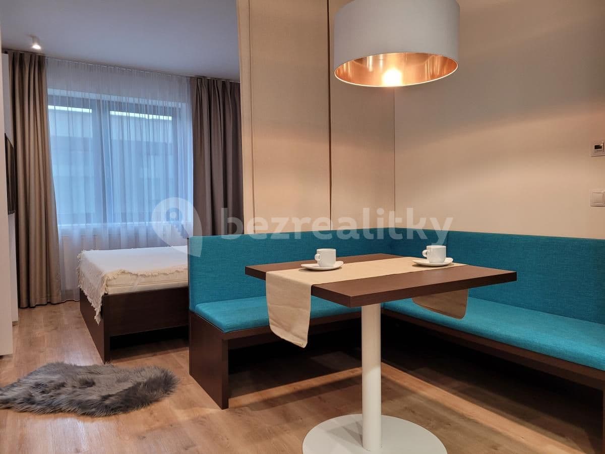 Prenájom bytu 1-izbový 31 m², Mukařovského, Praha, Praha Prenájom bytu 1-izbový 31 m², Mukařovského, Praha, Praha