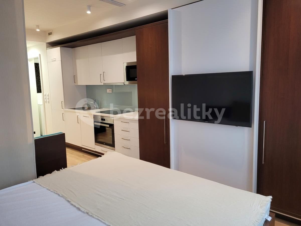 Prenájom bytu 1-izbový 31 m², Mukařovského, Praha, Praha Prenájom bytu 1-izbový 31 m², Mukařovského, Praha, Praha