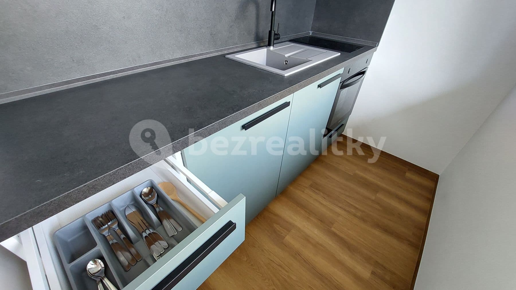 Prenájom bytu Garsoniéra 33 m², Děkanská vinice Ⅱ, Praha, Praha Prenájom bytu Garsoniéra 33 m², Děkanská vinice Ⅱ, Praha, Praha