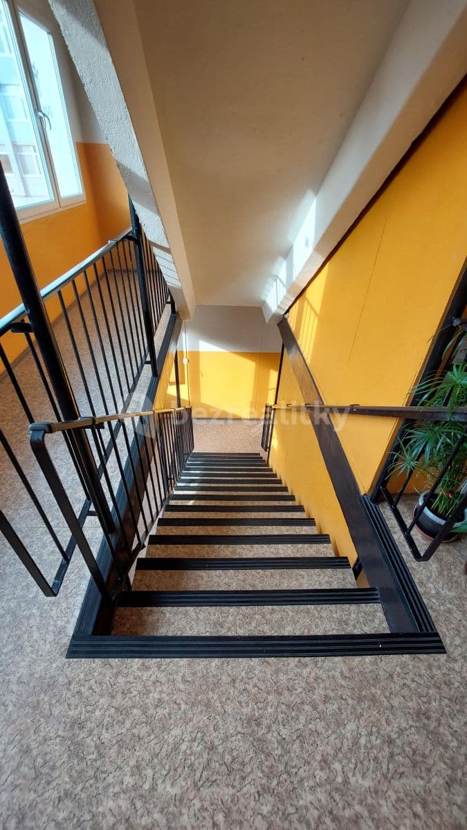 Prenájom bytu Garsoniéra 33 m², Děkanská vinice Ⅱ, Praha, Praha Prenájom bytu Garsoniéra 33 m², Děkanská vinice Ⅱ, Praha, Praha