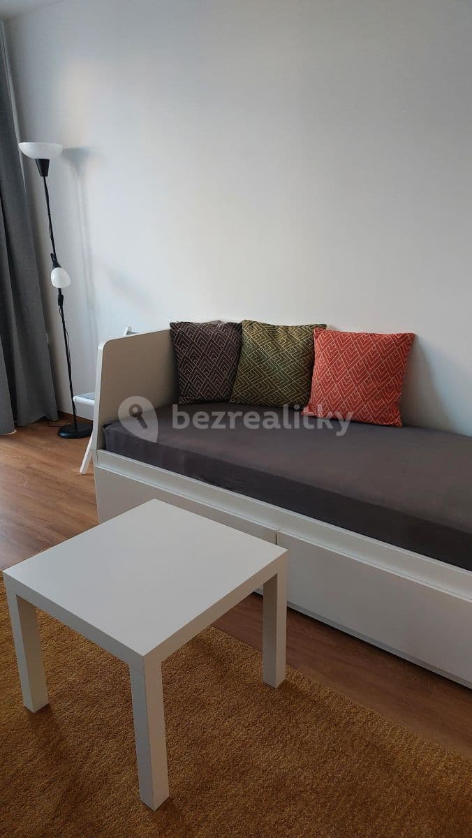 Prenájom bytu Garsoniéra 33 m², Děkanská vinice Ⅱ, Praha, Praha Prenájom bytu Garsoniéra 33 m², Děkanská vinice Ⅱ, Praha, Praha