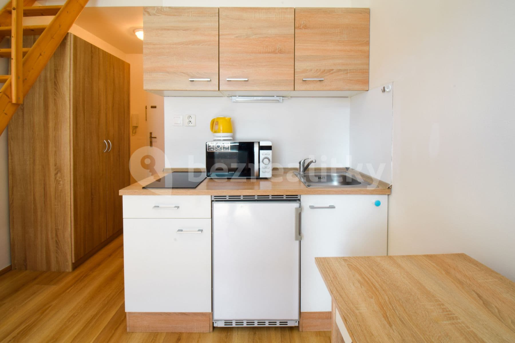 Prenájom bytu 1-izbový 23 m², Hybešova, Brno, Jihomoravský kraj Prenájom bytu 1-izbový 23 m², Hybešova, Brno, Jihomoravský kraj