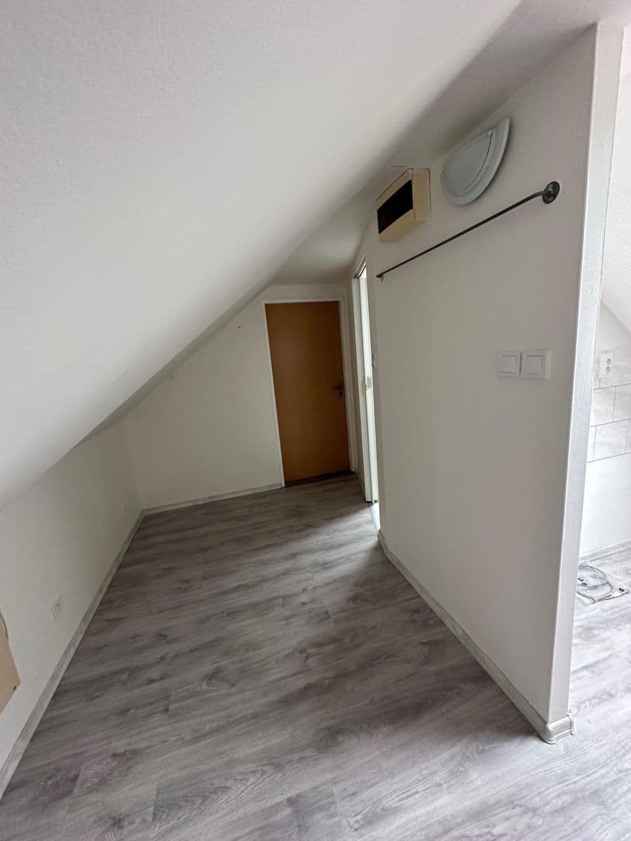 Prenájom bytu 1-izbový 35 m², Svobody, Liberec, Liberecký kraj Prenájom bytu 1-izbový 35 m², Svobody, Liberec, Liberecký kraj