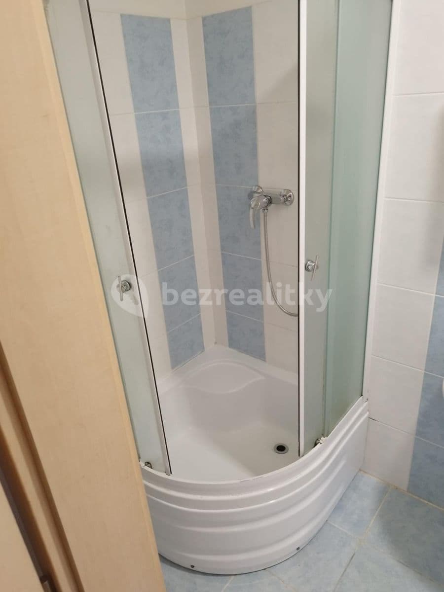 Prenájom bytu 3-izbový 54 m², Tehov, Středočeský kraj Prenájom bytu 3-izbový 54 m², Tehov, Středočeský kraj