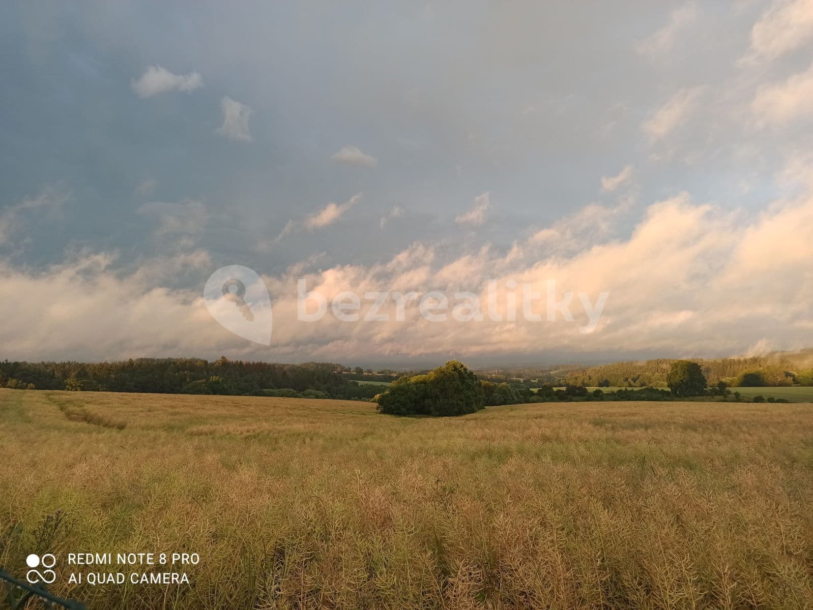 Prenájom bytu 3-izbový 54 m², Tehov, Středočeský kraj Prenájom bytu 3-izbový 54 m², Tehov, Středočeský kraj