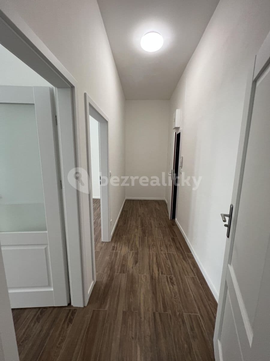 Prenájom bytu 1-izbový 40 m², Kozí, Brno, Jihomoravský kraj Prenájom bytu 1-izbový 40 m², Kozí, Brno, Jihomoravský kraj