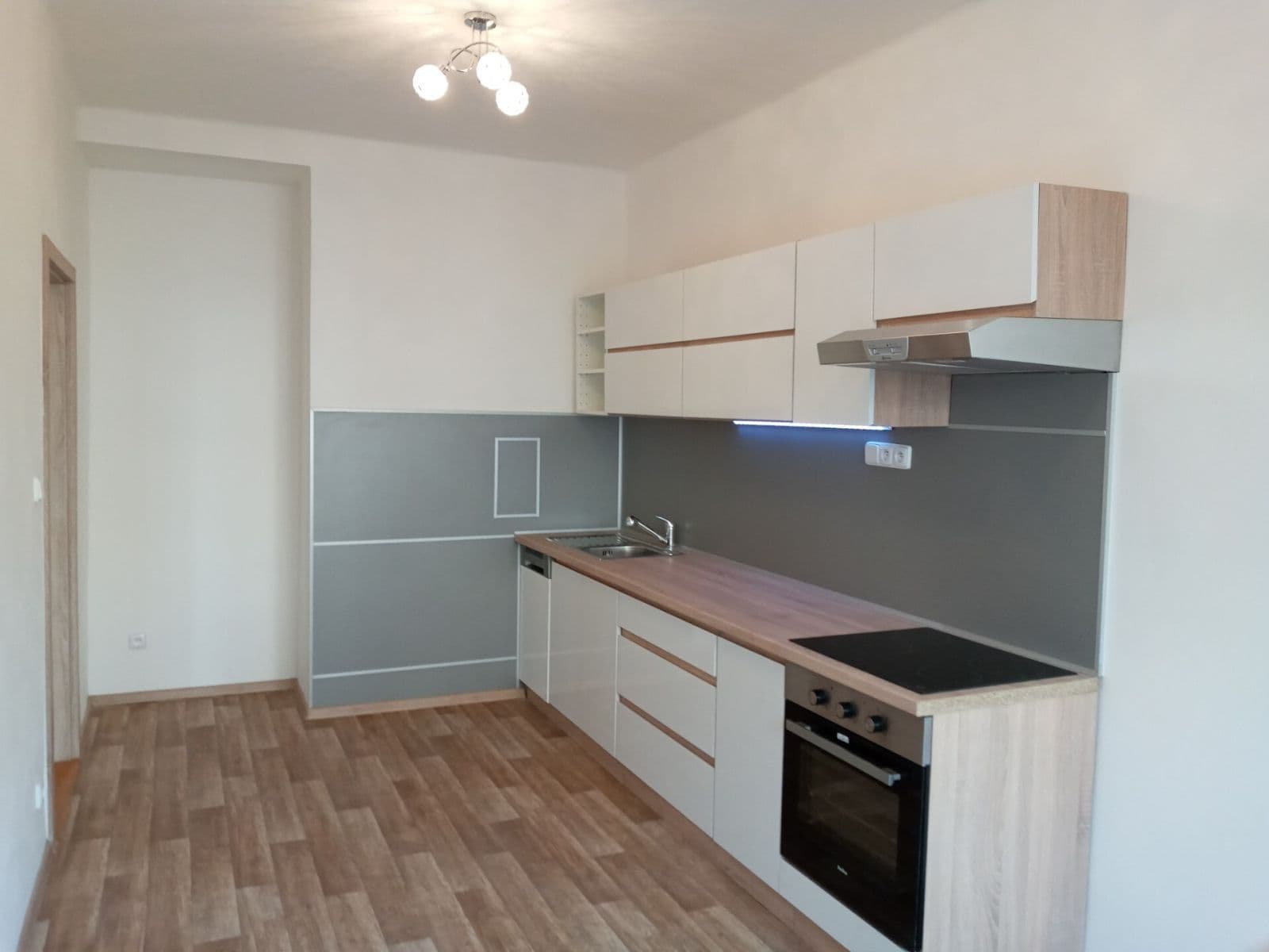 Predaj bytu 2-izbový 70 m², Biskupcova, Praha, Praha Predaj bytu 2-izbový 70 m², Biskupcova, Praha, Praha