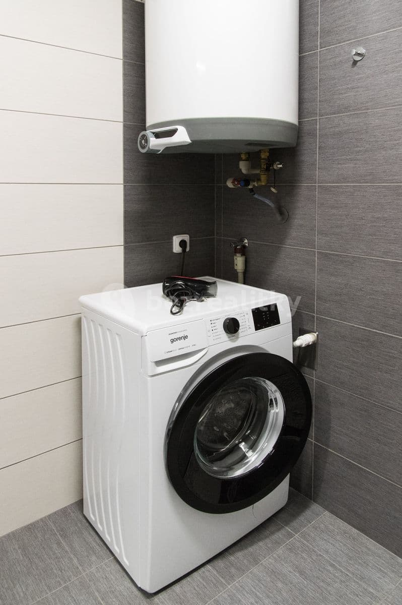 Prenájom bytu 2-izbový 45 m², Vrapická, Kladno, Středočeský kraj Prenájom bytu 2-izbový 45 m², Vrapická, Kladno, Středočeský kraj