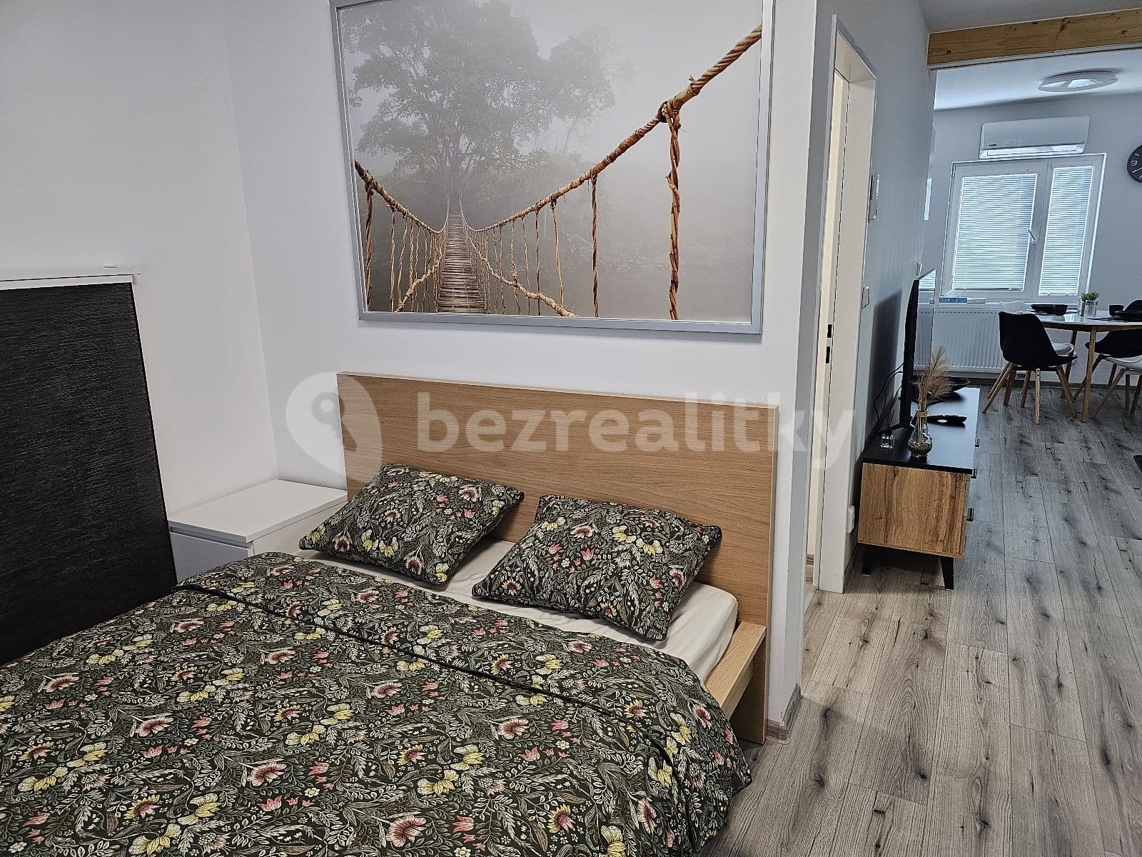 Prenájom bytu 2-izbový 45 m², Vrapická, Kladno, Středočeský kraj Prenájom bytu 2-izbový 45 m², Vrapická, Kladno, Středočeský kraj