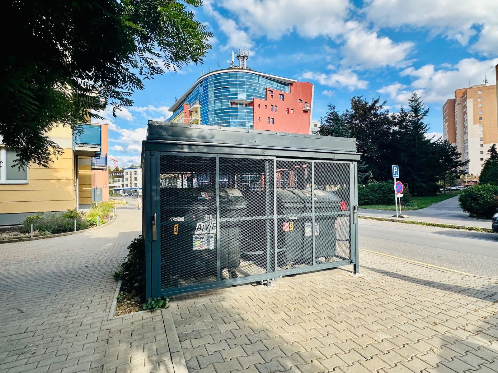 Prenájom bytu 2-izbový 33 m², Kovanecká, Praha, Praha Prenájom bytu 2-izbový 33 m², Kovanecká, Praha, Praha