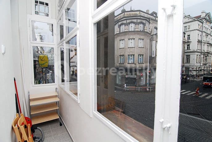 Prenájom bytu 4-izbový 107 m², Spálená, Praha, Praha