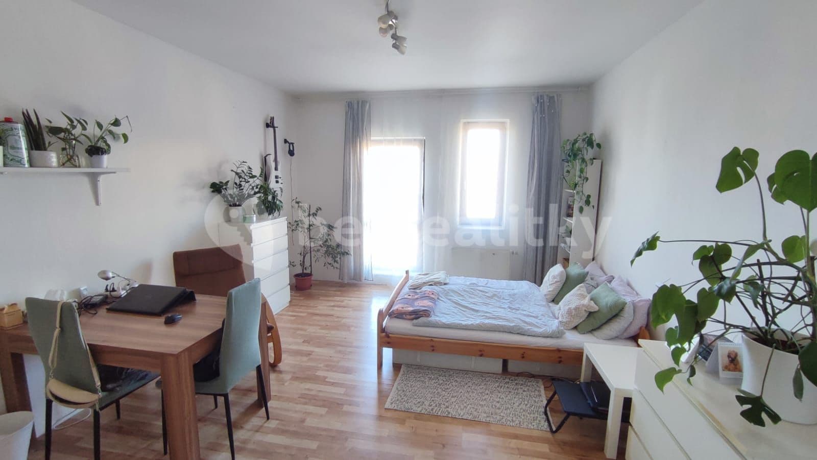 Prenájom bytu 1-izbový 32 m², Praha-Hostivice, Školská ulice, Hostivice, Středočeský kraj