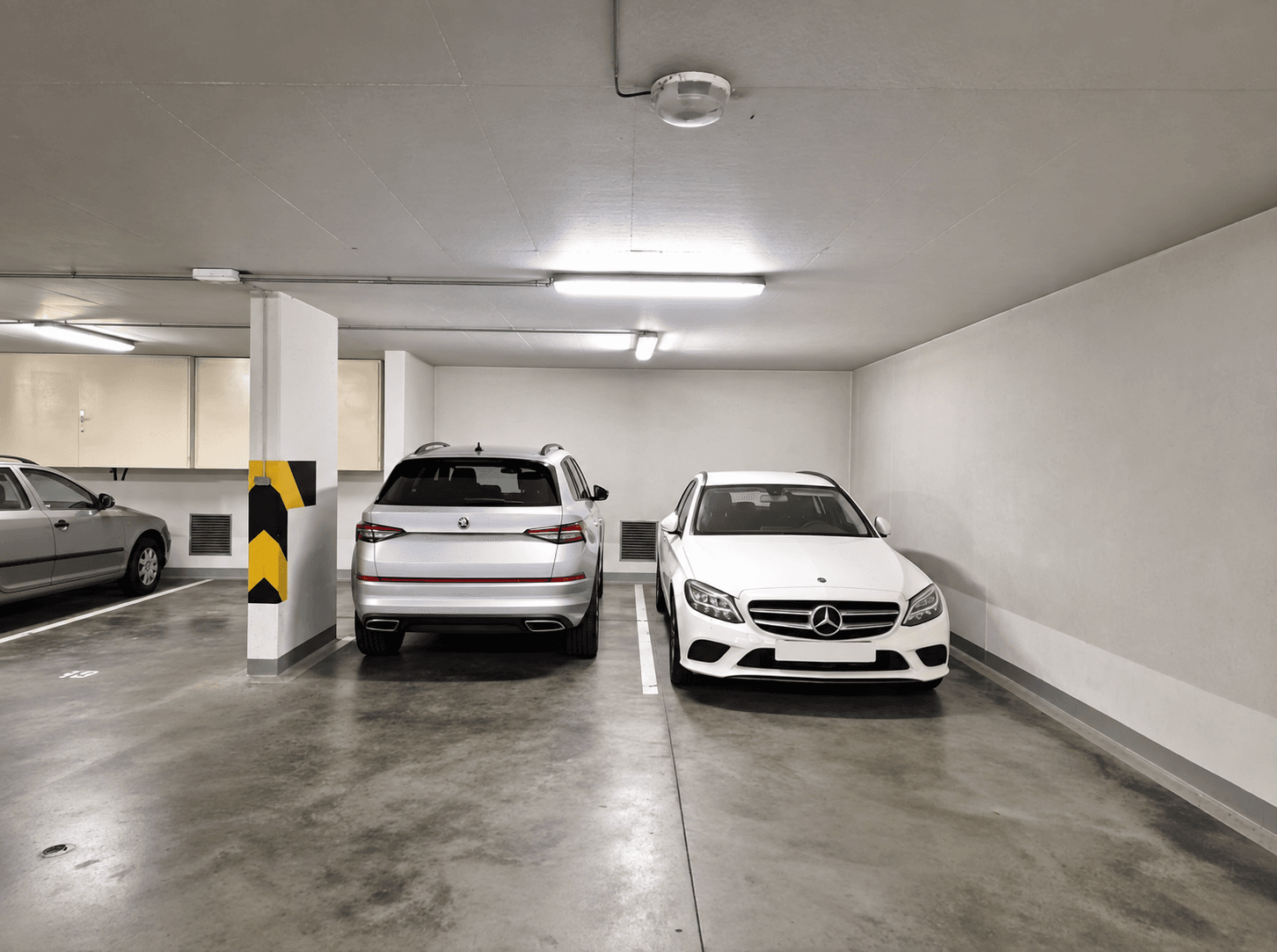 Prenájom garáže 12 m², Melodická, Praha, Praha Prenájom garáže 12 m², Melodická, Praha, Praha