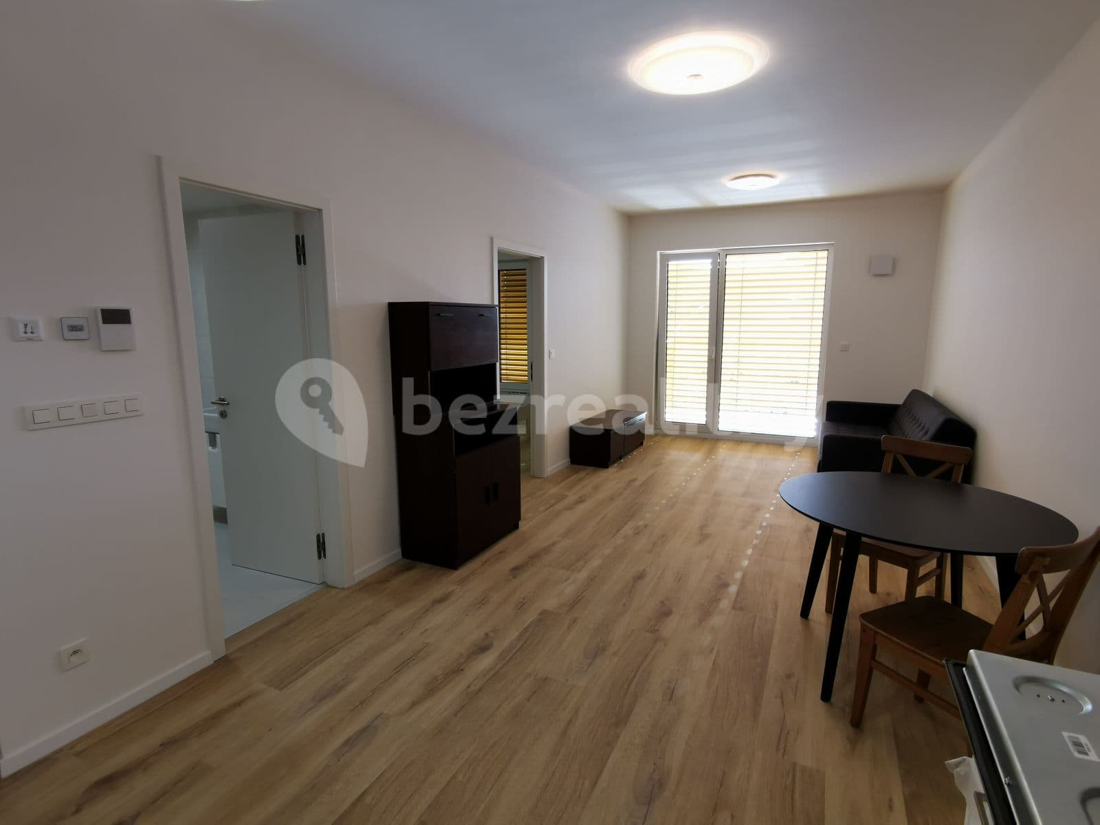 Prenájom bytu 2-izbový 54 m², Piaristická, Nitra, Nitriansky kraj Prenájom bytu 2-izbový 54 m², Piaristická, Nitra, Nitriansky kraj