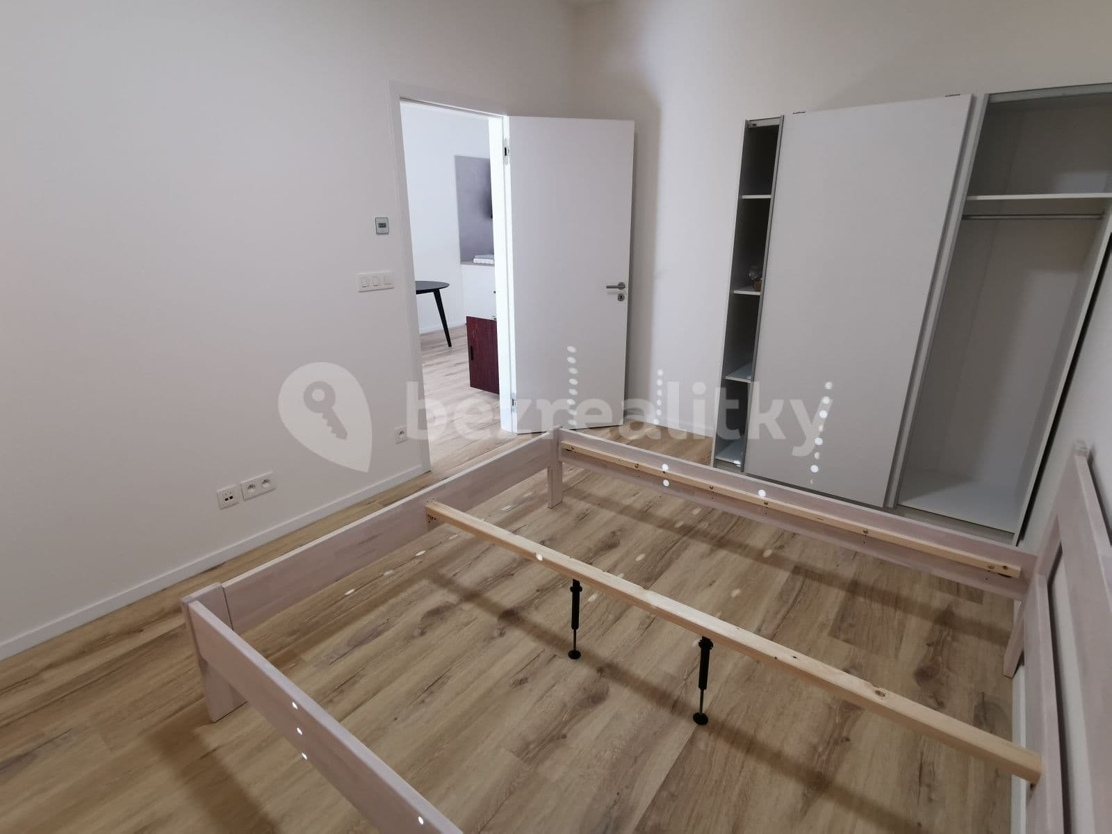 Prenájom bytu 2-izbový 54 m², Piaristická, Nitra, Nitriansky kraj Prenájom bytu 2-izbový 54 m², Piaristická, Nitra, Nitriansky kraj