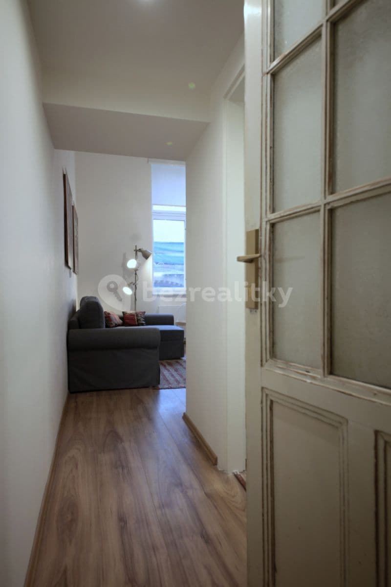 Prenájom bytu 1-izbový 38 m², Prvního pluku, Praha, Praha Prenájom bytu 1-izbový 38 m², Prvního pluku, Praha, Praha