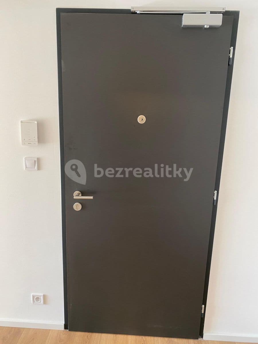 Prenájom bytu 1-izbový 41 m², U Červeného mlýna, Brno, Jihomoravský kraj Prenájom bytu 1-izbový 41 m², U Červeného mlýna, Brno, Jihomoravský kraj
