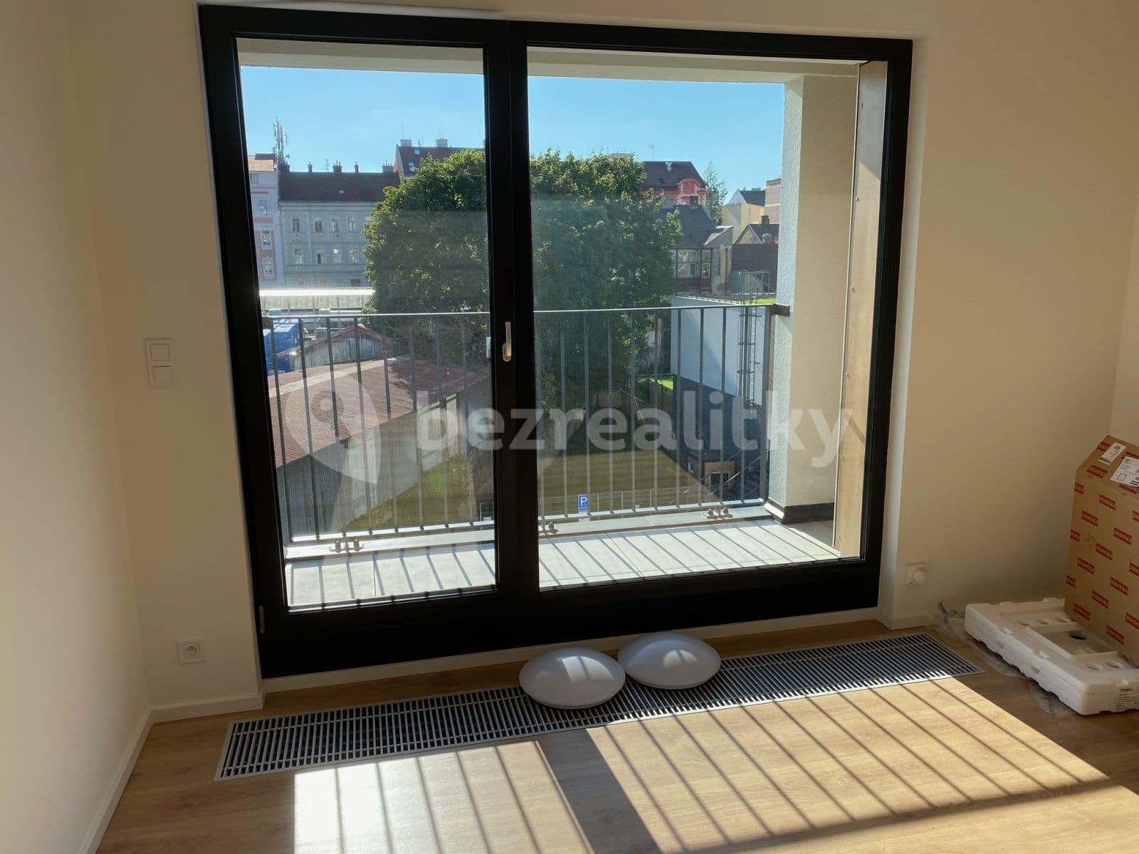 Prenájom bytu 1-izbový 41 m², U Červeného mlýna, Brno, Jihomoravský kraj Prenájom bytu 1-izbový 41 m², U Červeného mlýna, Brno, Jihomoravský kraj