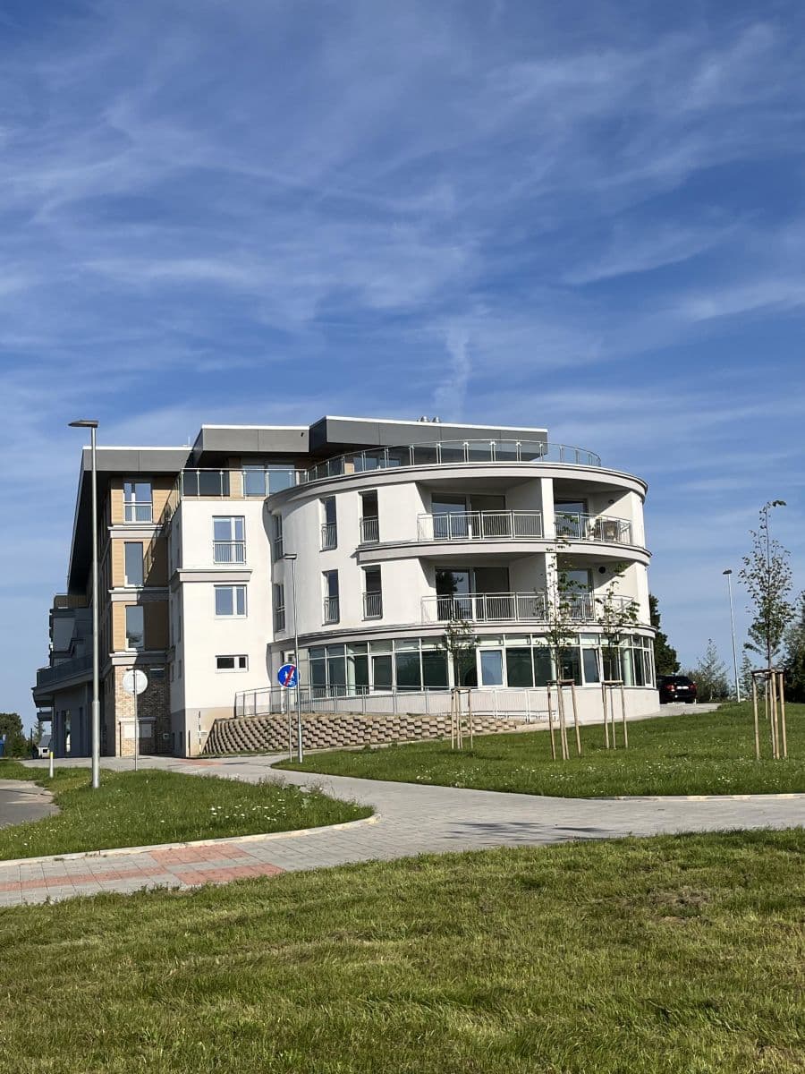 Prenájom bytu 2-izbový 71 m², U Sportovní školy, Pardubice, Pardubický kraj Prenájom bytu 2-izbový 71 m², U Sportovní školy, Pardubice, Pardubický kraj