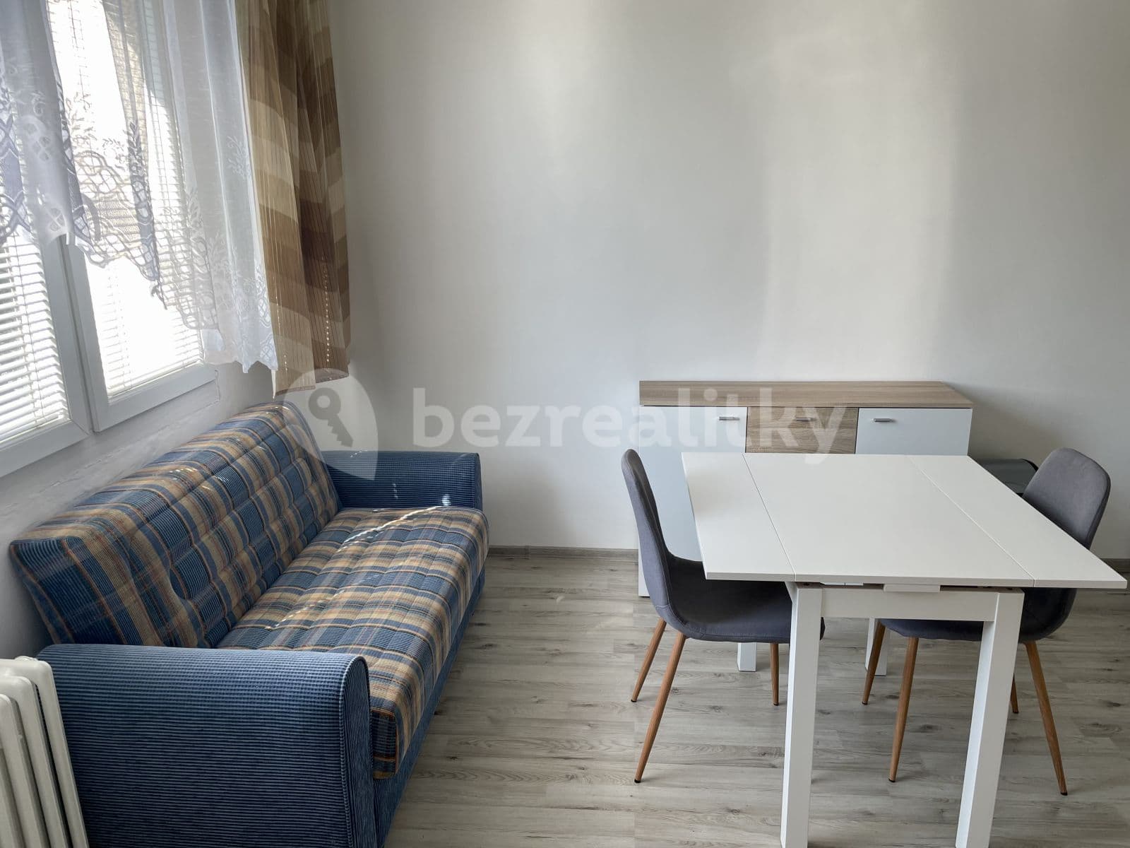 Prenájom bytu 1-izbový 38 m², Tuchomyšlská, Chlumec, Ústecký kraj Prenájom bytu 1-izbový 38 m², Tuchomyšlská, Chlumec, Ústecký kraj