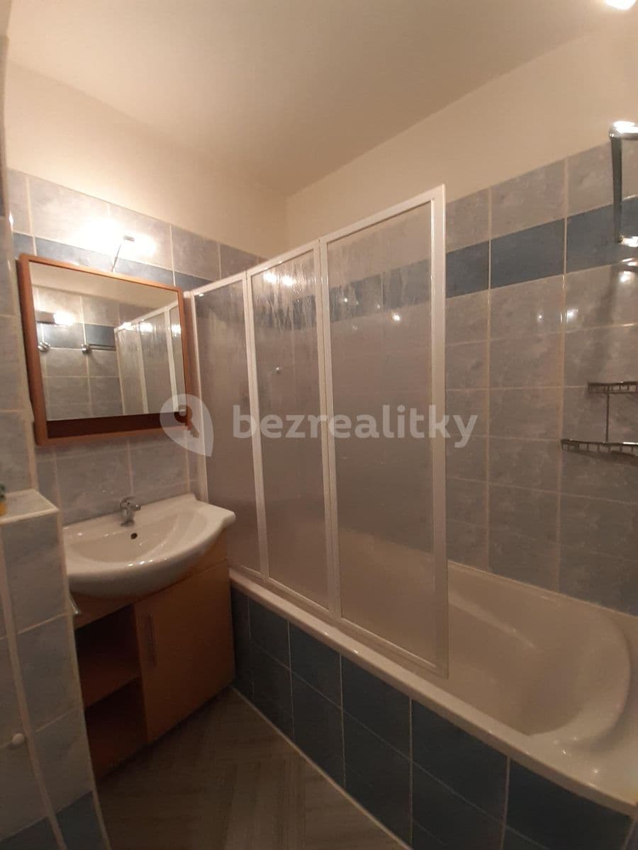 Prenájom bytu 1-izbový 30 m², Vitošská, Praha, Praha Prenájom bytu 1-izbový 30 m², Vitošská, Praha, Praha