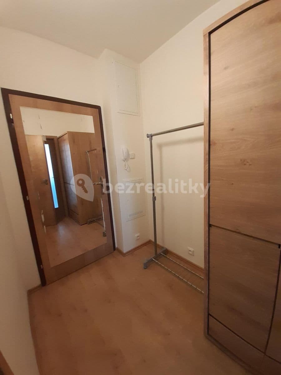 Prenájom bytu 1-izbový 30 m², Vitošská, Praha, Praha Prenájom bytu 1-izbový 30 m², Vitošská, Praha, Praha