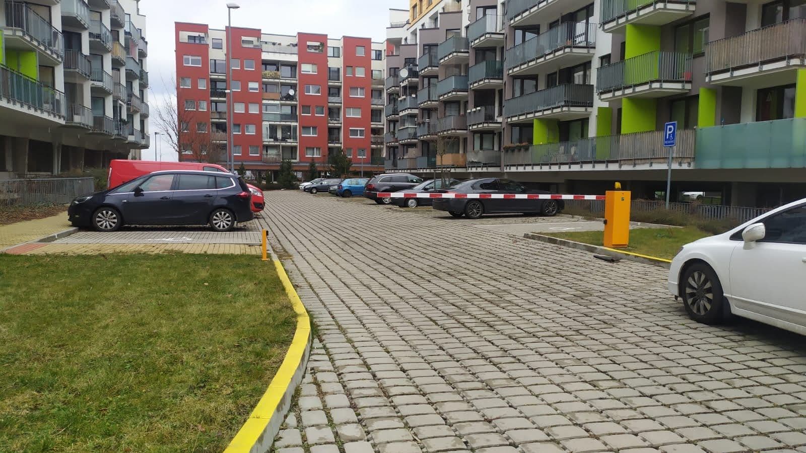 Prenájom garáže 18 m², Makedonská, Praha, Praha Prenájom garáže 18 m², Makedonská, Praha, Praha