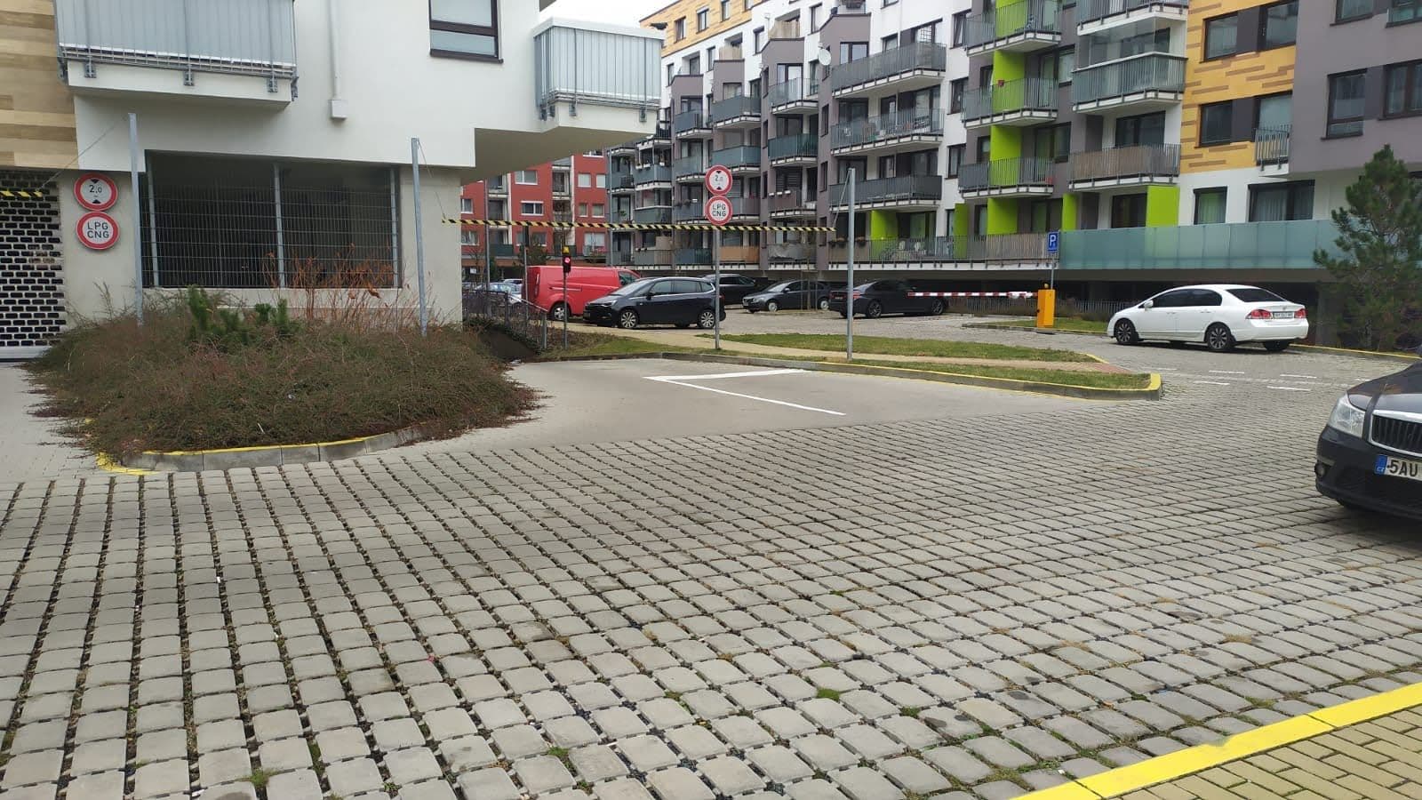 Prenájom garáže 18 m², Makedonská, Praha, Praha Prenájom garáže 18 m², Makedonská, Praha, Praha