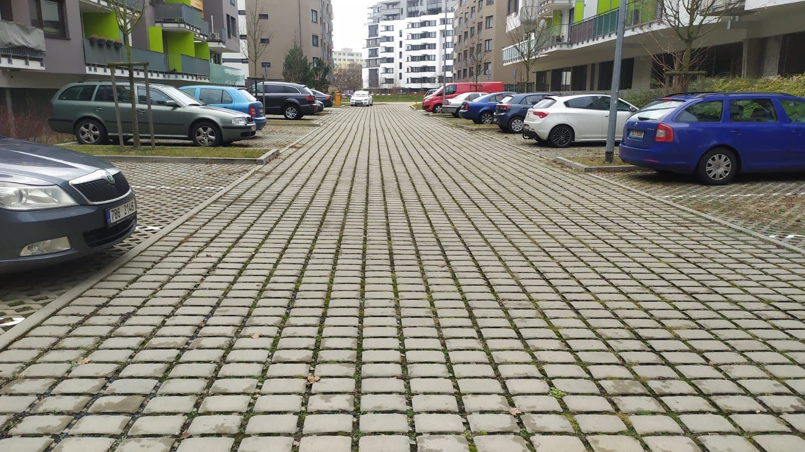 Prenájom garáže 18 m², Makedonská, Praha, Praha Prenájom garáže 18 m², Makedonská, Praha, Praha