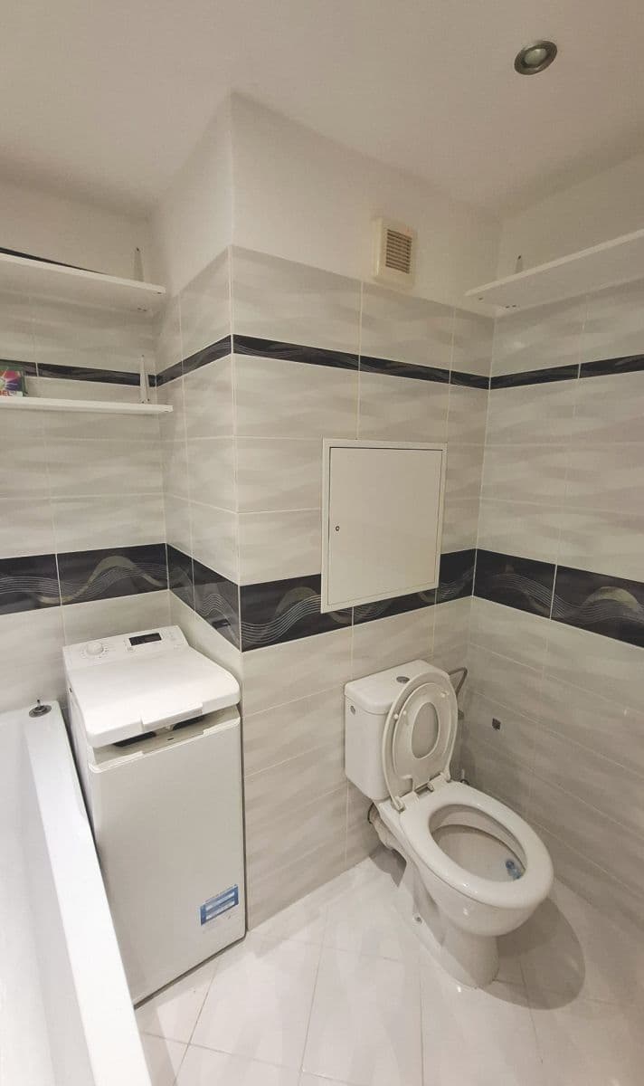 Prenájom bytu 2-izbový 44 m², Havlíčkova, Čerčany, Středočeský kraj Prenájom bytu 2-izbový 44 m², Havlíčkova, Čerčany, Středočeský kraj