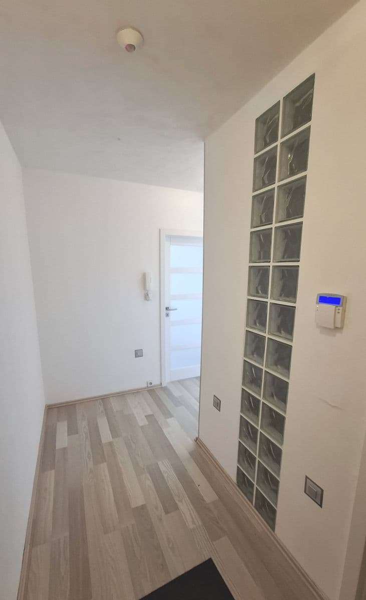 Prenájom bytu 2-izbový 44 m², Havlíčkova, Čerčany, Středočeský kraj Prenájom bytu 2-izbový 44 m², Havlíčkova, Čerčany, Středočeský kraj