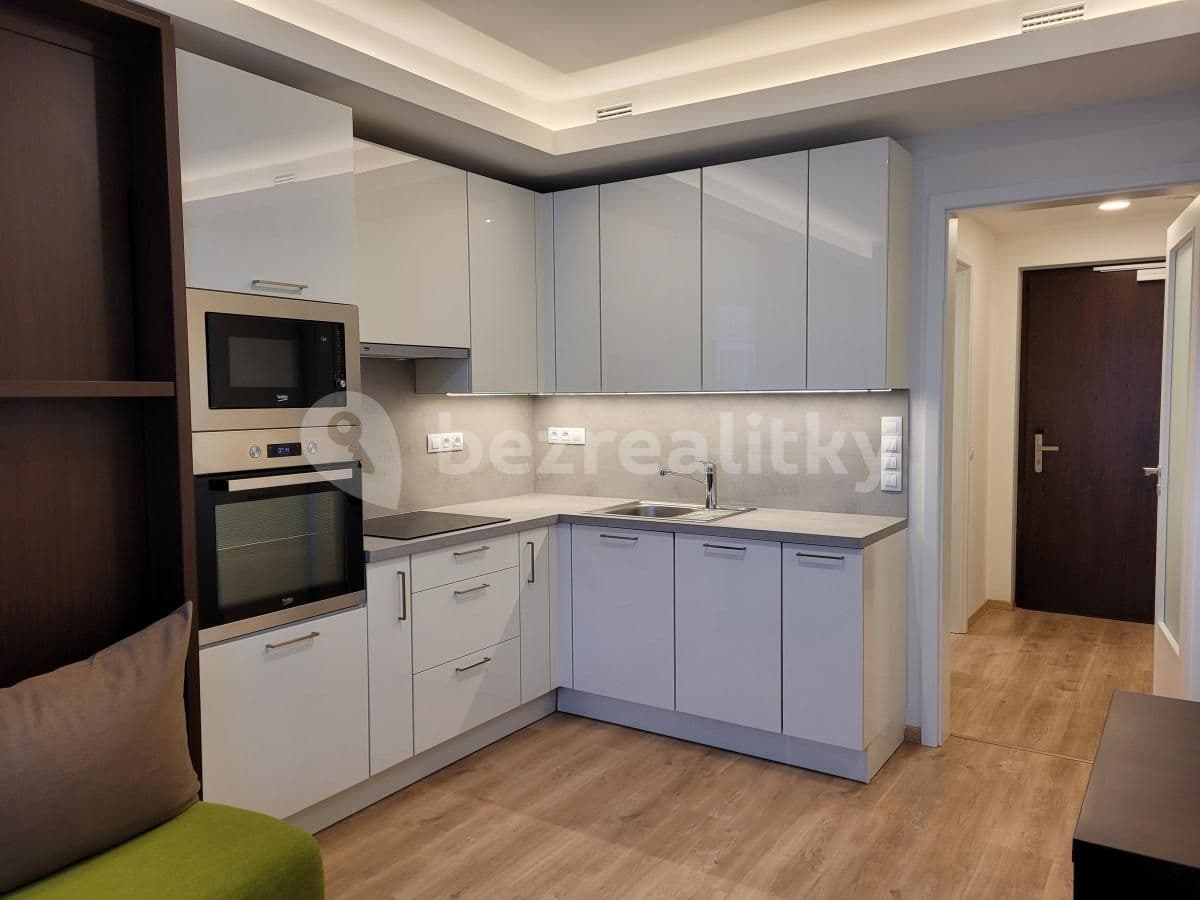 Prenájom bytu 1-izbový 27 m², Mukařovského, Praha, Praha Prenájom bytu 1-izbový 27 m², Mukařovského, Praha, Praha