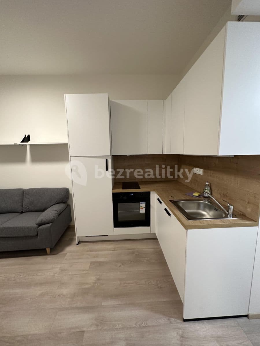 Prenájom bytu 2-izbový 26 m², Mozartova, Praha, Praha