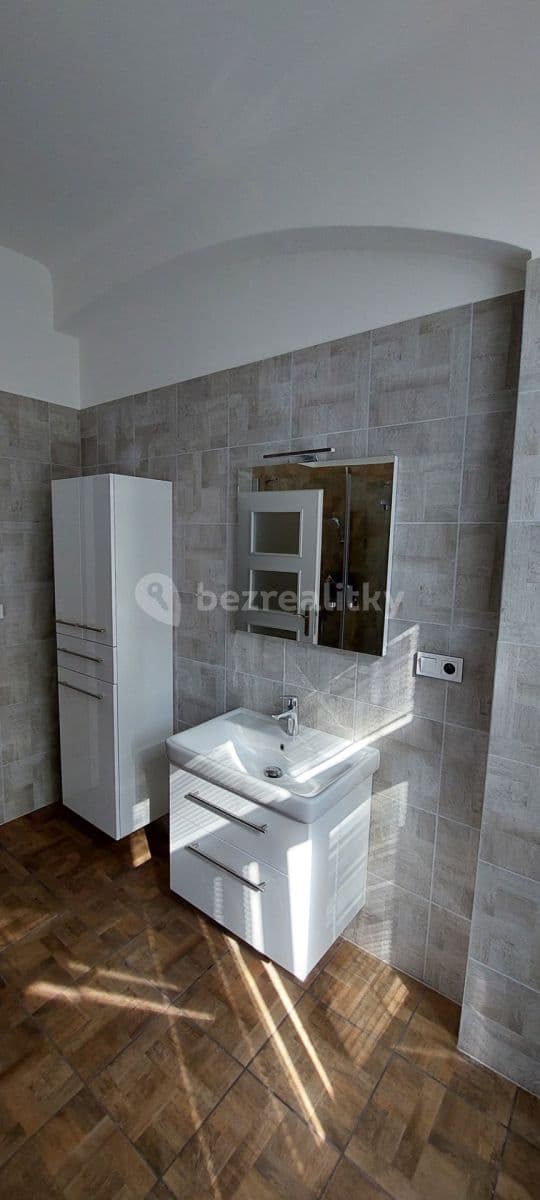 Predaj bytu 2-izbový 56 m², Petřín, Karlovy Vary, Karlovarský kraj