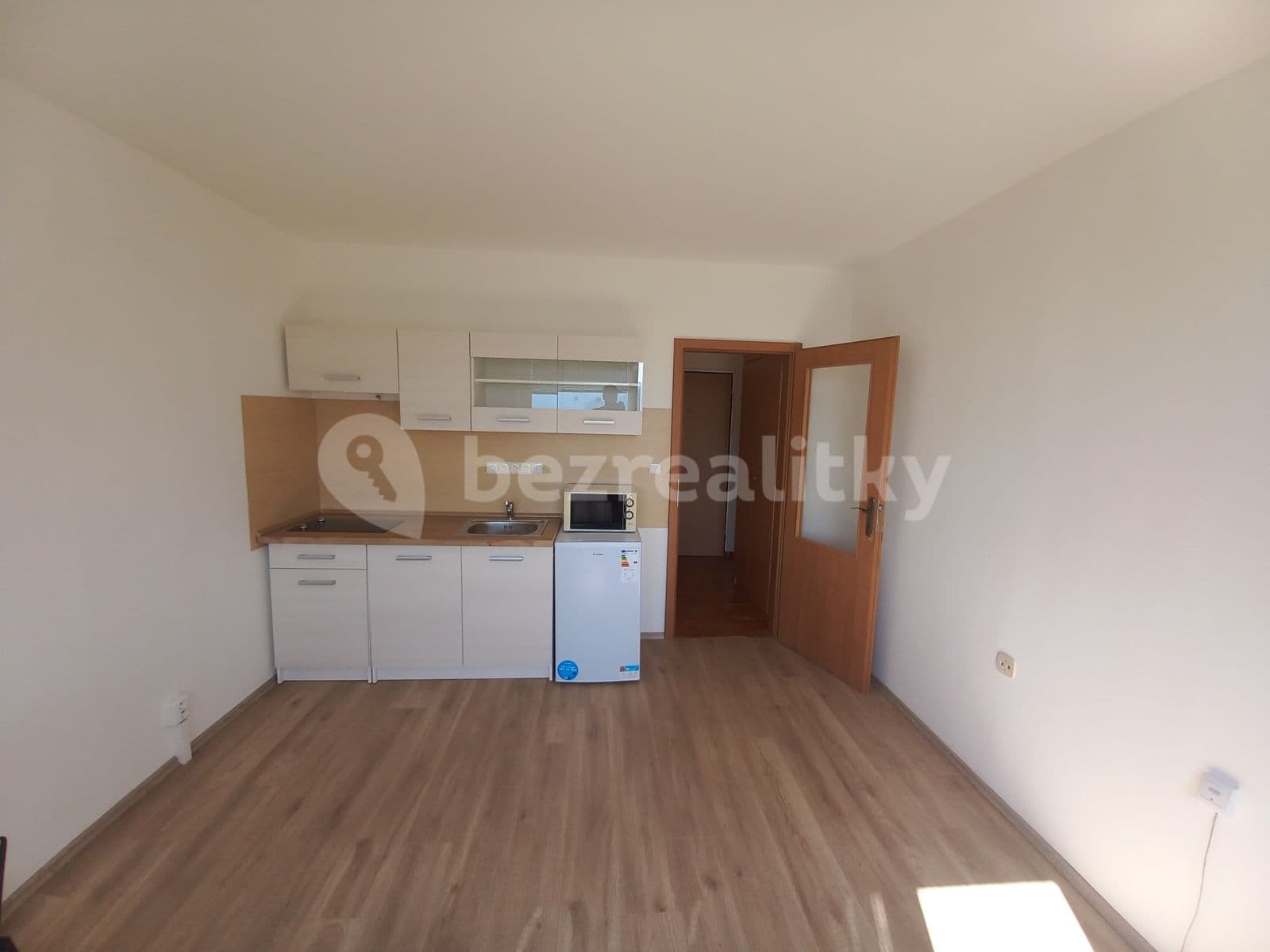 Prenájom bytu 1-izbový 21 m², SNP, Ústí nad Labem, Ústecký kraj Prenájom bytu 1-izbový 21 m², SNP, Ústí nad Labem, Ústecký kraj