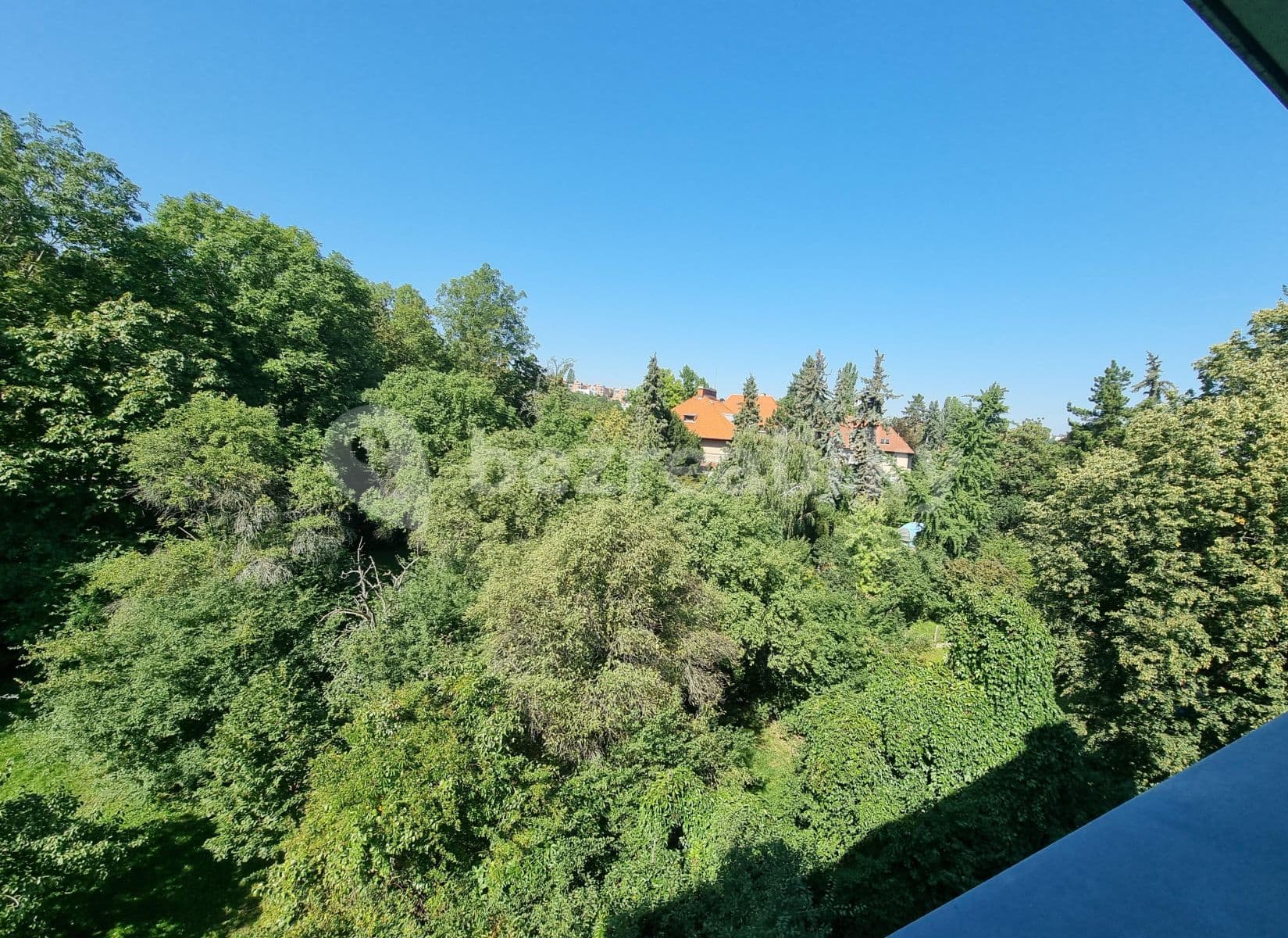 Prenájom bytu 4-izbový 115 m², Kolejní, Praha, Praha Prenájom bytu 4-izbový 115 m², Kolejní, Praha, Praha