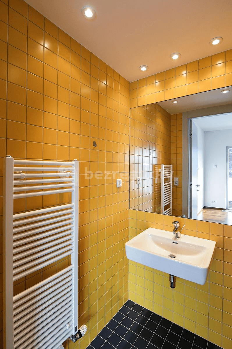 Prenájom bytu 4-izbový 115 m², Kolejní, Praha, Praha Prenájom bytu 4-izbový 115 m², Kolejní, Praha, Praha